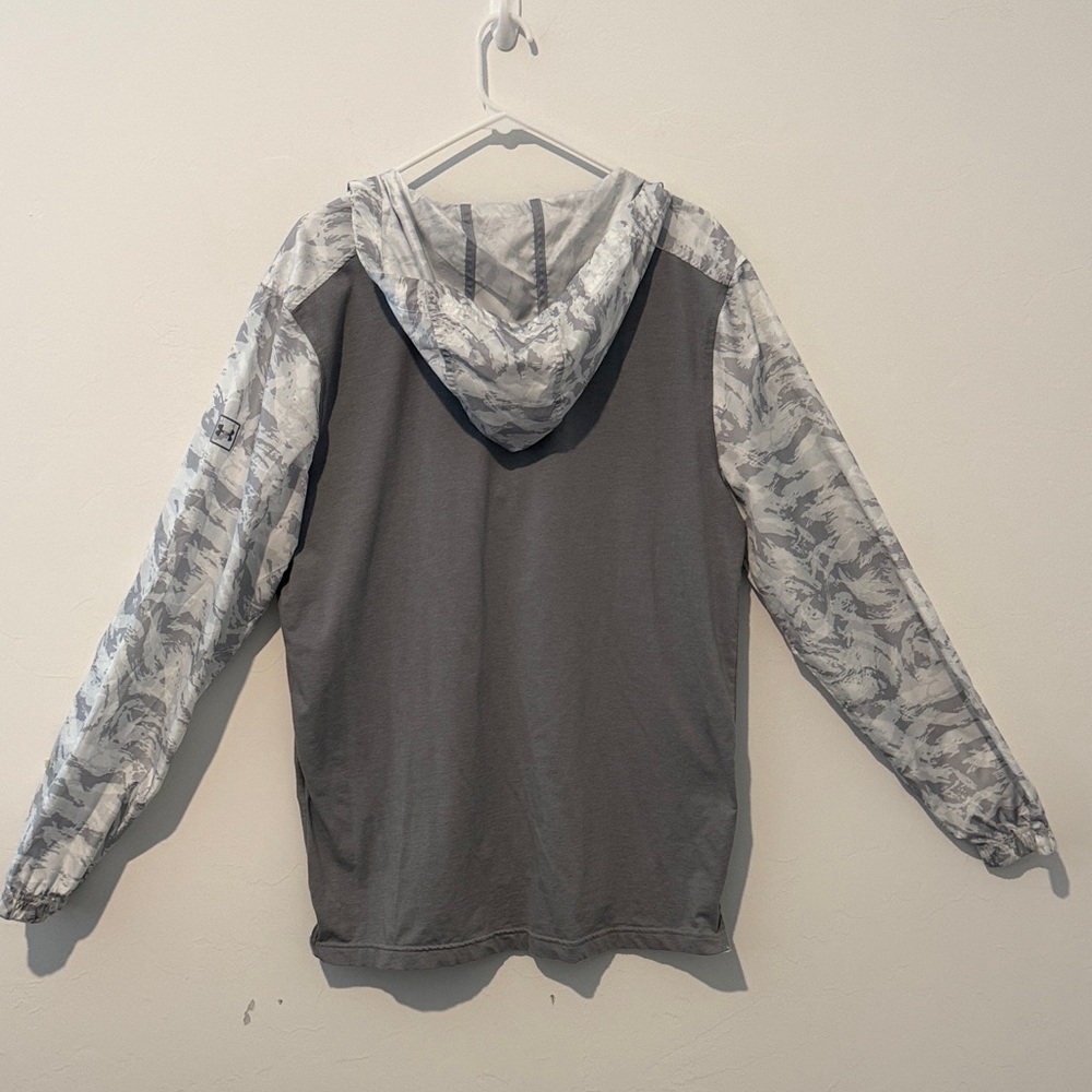 Under Armour Gray and White Lightweight Jacket Men size L - Picture 7 of 8